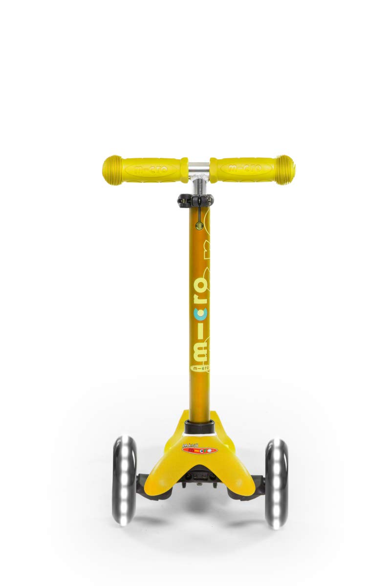 LED Scooter 3 Wheels Adjustable Handlebar Non-Slip M48872