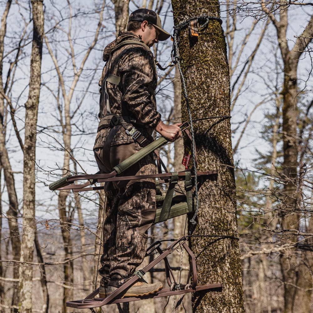 Steel Climbing Treestand W375016
