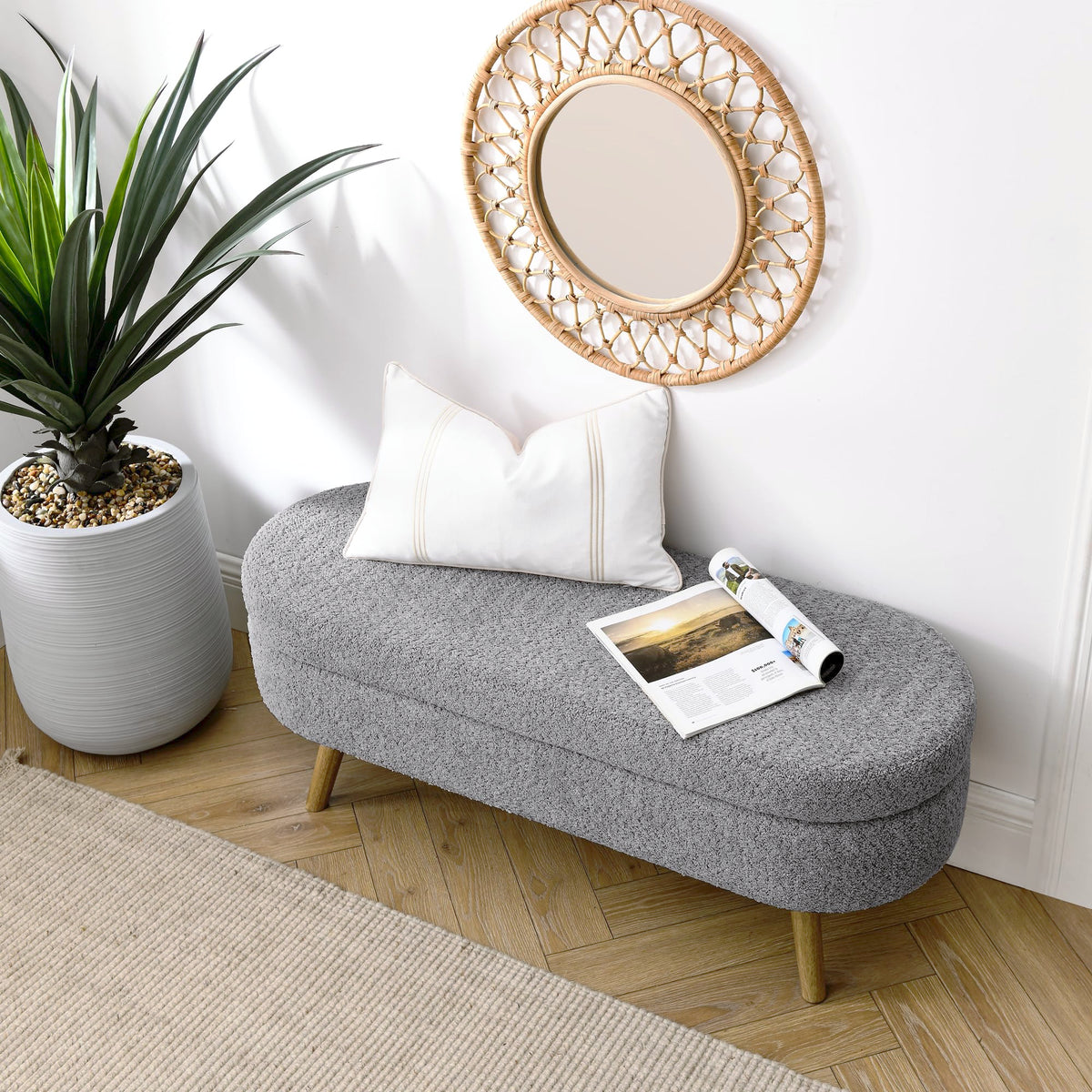 Oval Storage Bench with Rubber Wood Legs I6553